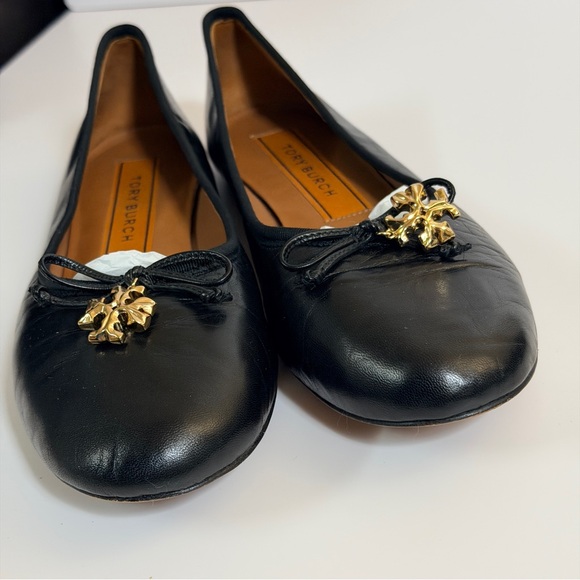 Elegant Black Leather Ballet Flats - Picture 3 of 6